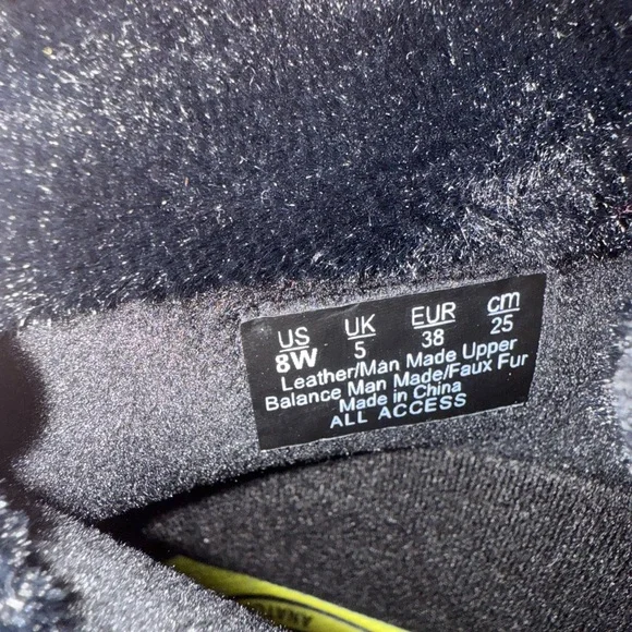 Ryka All Access Black Leather/Textile Winter Boots with White Soles - Picture 10 of 11